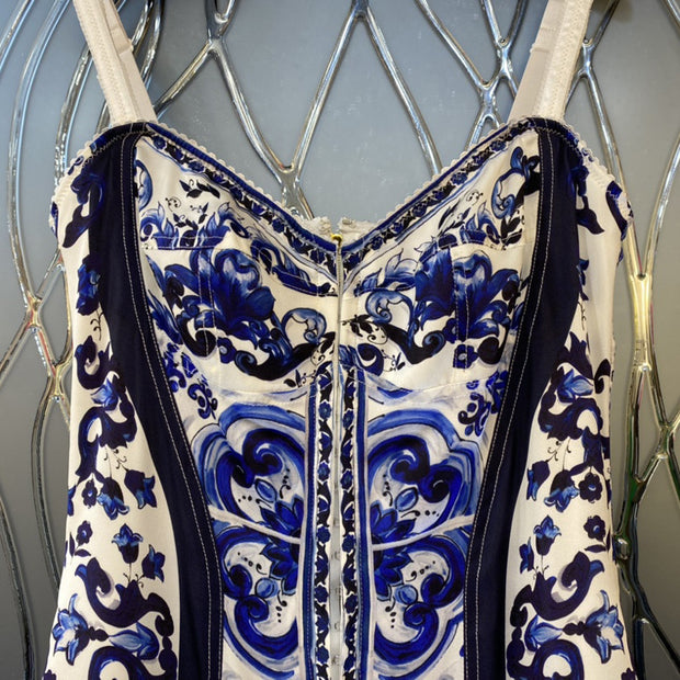 Vintage Blue And White Porcelain Print V-Neck Sleeveless Body Dress