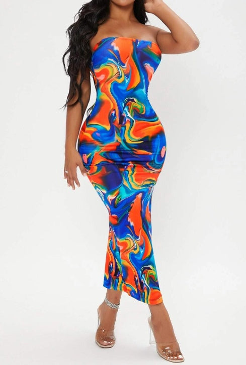 Ladies' Multi-Colored Printed Strapless Side Slit Slim Fit Dress With Slimming Effect And Hip Hugging Design