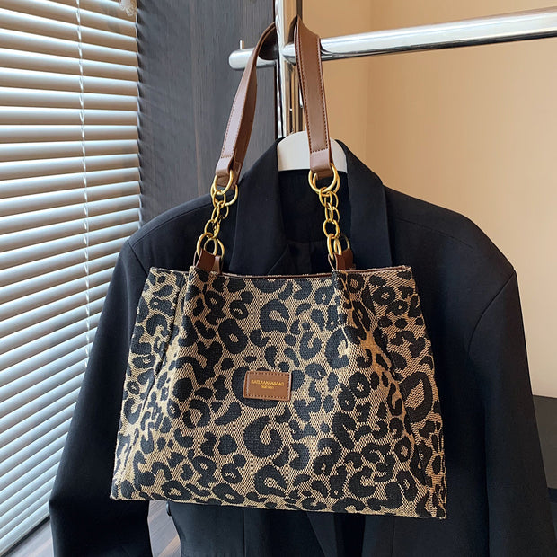 Women's Large Leisure Tote Bag