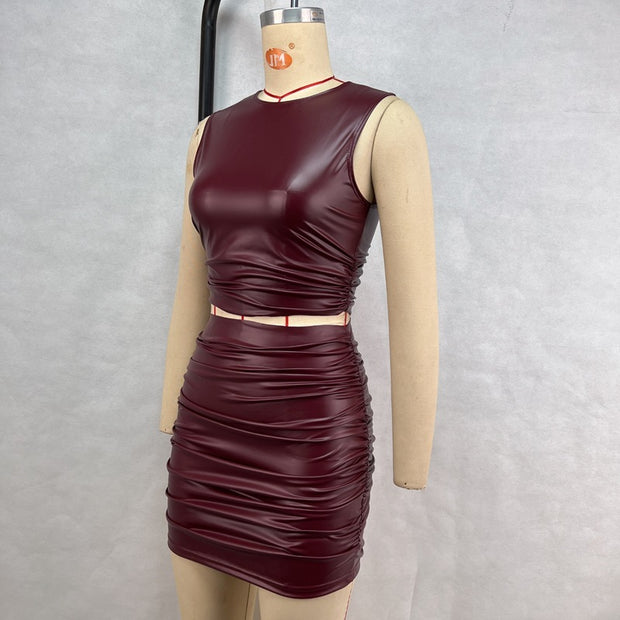 PU Leather Sleeveless Midriff-baring Pleated Skirt Suit